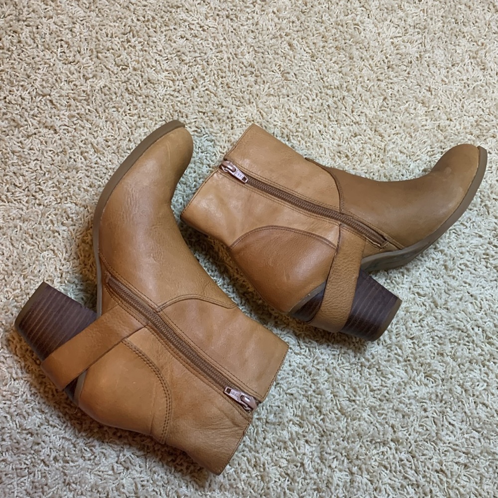 NINE WEST HERE WE GOO LEATHER UPPER BUCKLEGOLD HARDWARE SZ 7.5 tan cowboy boot - Picture 5 of 15